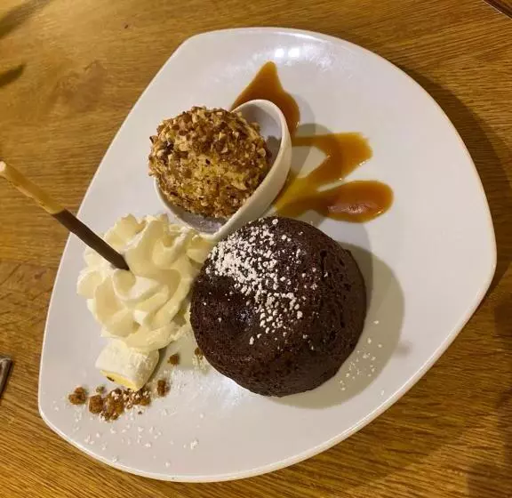 Отель Hôtel Du Grand Mont