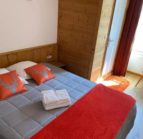 Отель Hôtel Du Grand Mont