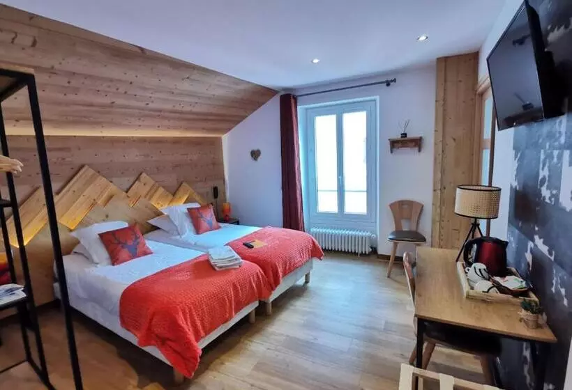 Отель Hôtel Du Grand Mont