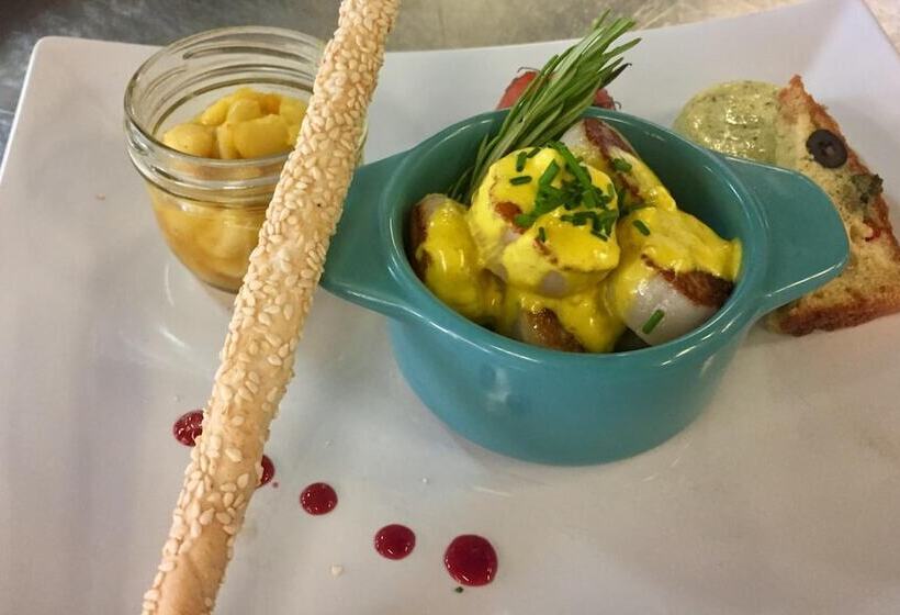 בית מלון כפרי Hôtel Restaurant La Chartreuse Logis De France