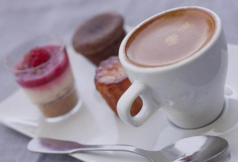 בית מלון כפרי Hôtel Restaurant La Chartreuse Logis De France