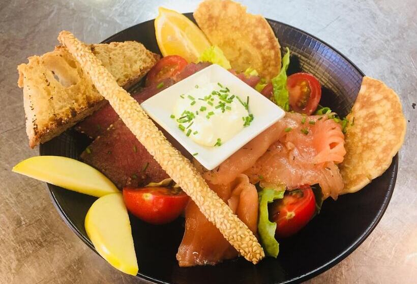 בית מלון כפרי Hôtel Restaurant La Chartreuse Logis De France