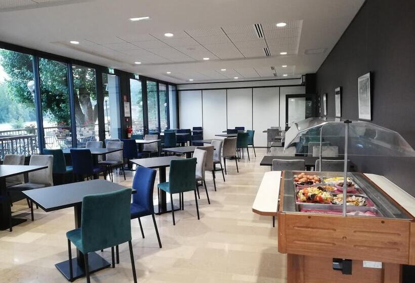 בית מלון כפרי Hôtel Restaurant La Chartreuse Logis De France