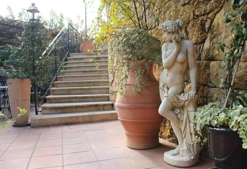 فندق Le Provençal