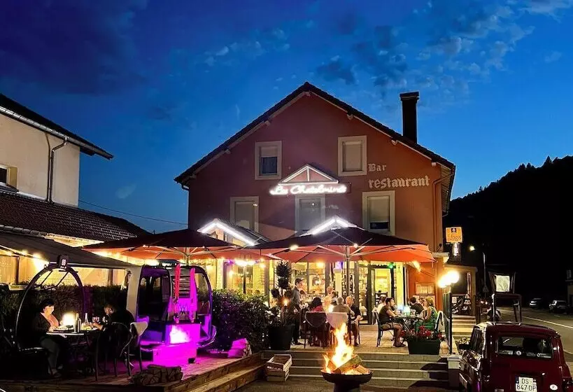 هتل Logis Hôtel, Chalets Et Restaurant Les Chatelminés