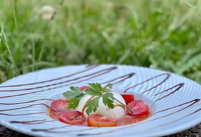 هتل Logis Hôtel, Chalets Et Restaurant Les Chatelminés