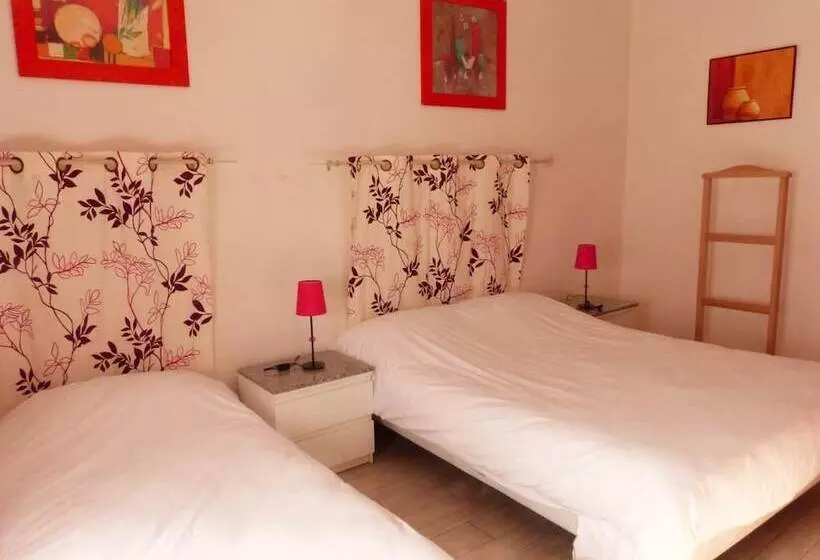 ホテル Logis Hôtel Au Croissant