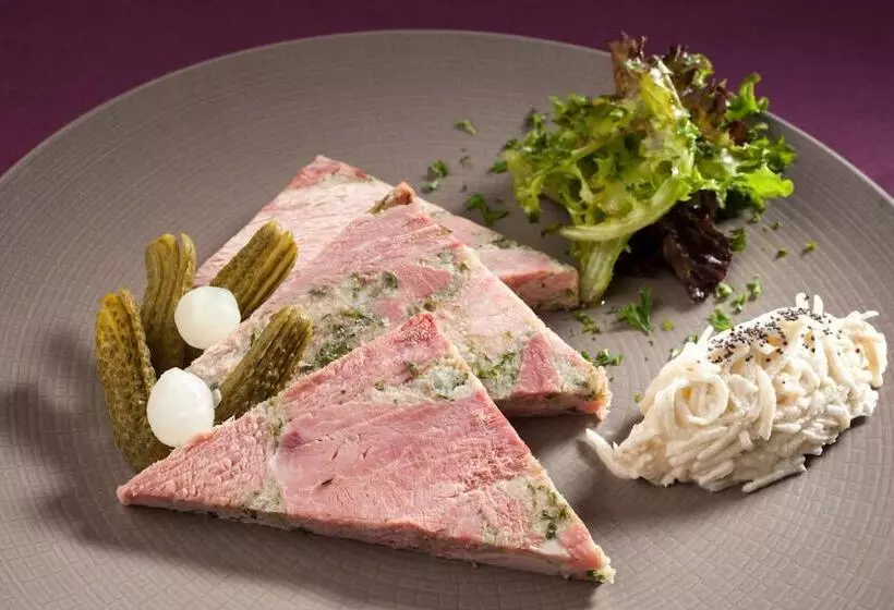 هتل Hôtel Carline Beaune