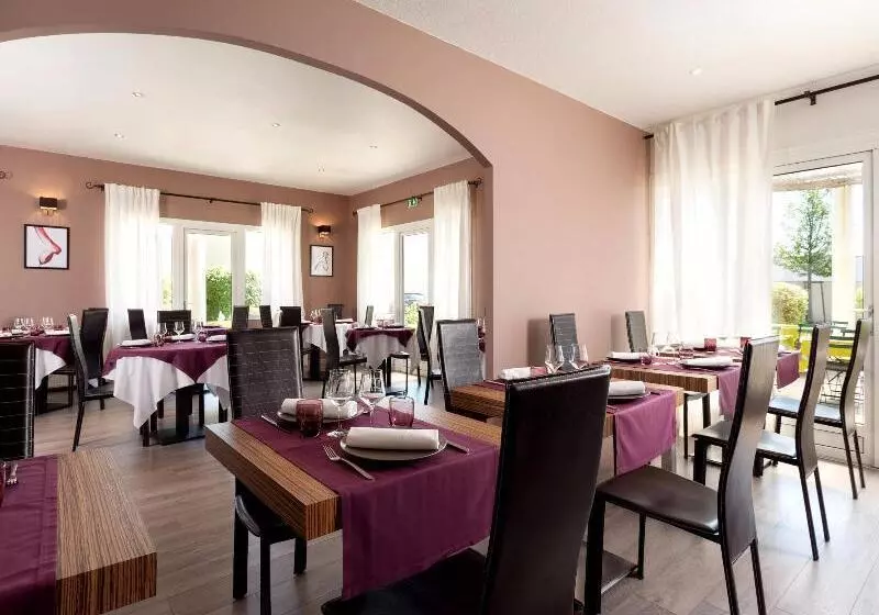 هتل Hôtel Carline Beaune