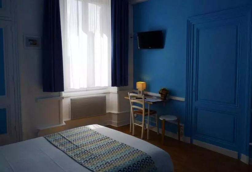 בית מלון כפרי Logis Hôtel Le Cygne