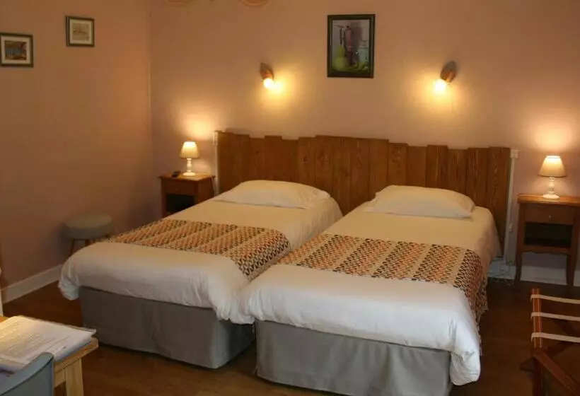 בית מלון כפרי Logis Hôtel Le Cygne