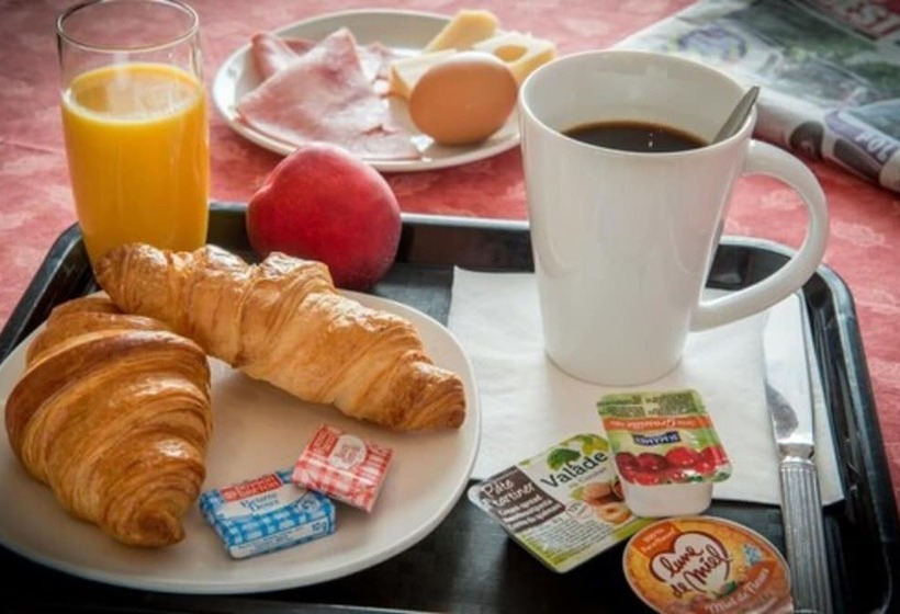 هتل Logis Hôtels Hôtel Et Restaurant Les Cordeliers