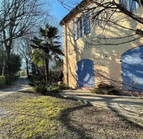 Logis Hotel Restaurant Le Domaine De La Régalière