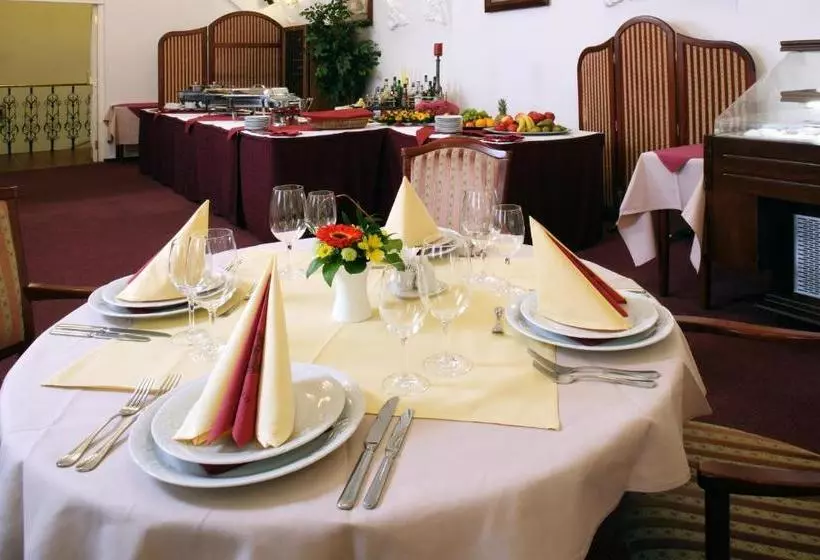 هتل Malý Pivovar