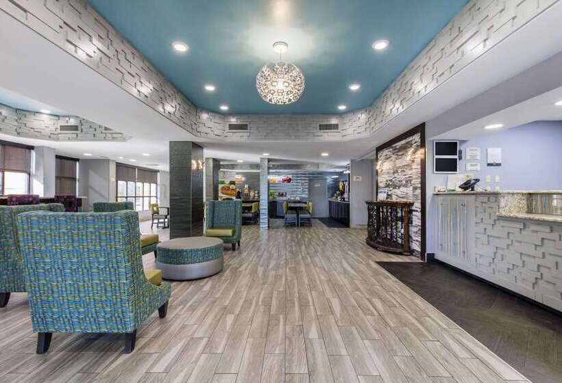 فندق Quality Inn & Suites Montgomery East Carmichael Rd