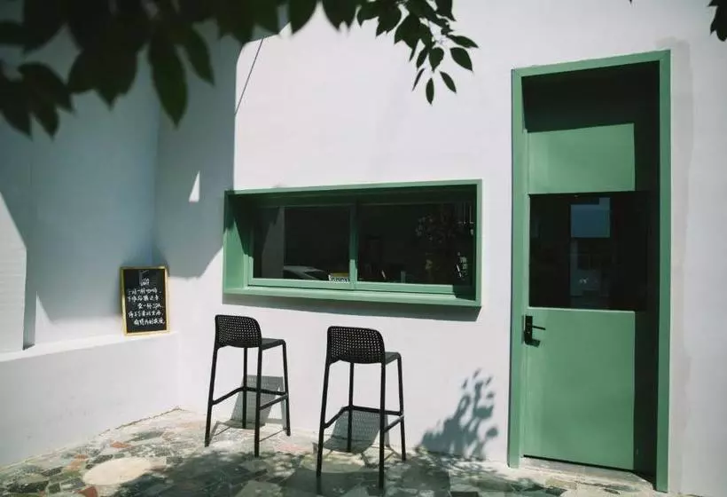 Hotelli Nea Bay Internation Youth Hostel