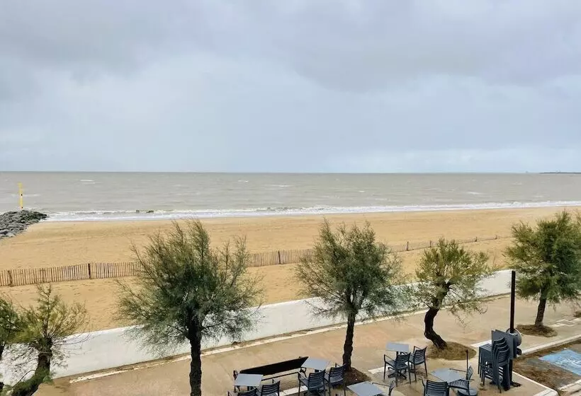 Отель Acadie Saint Victor   Hôtel Restaurant   Face Mer   Chatelaillon Plage