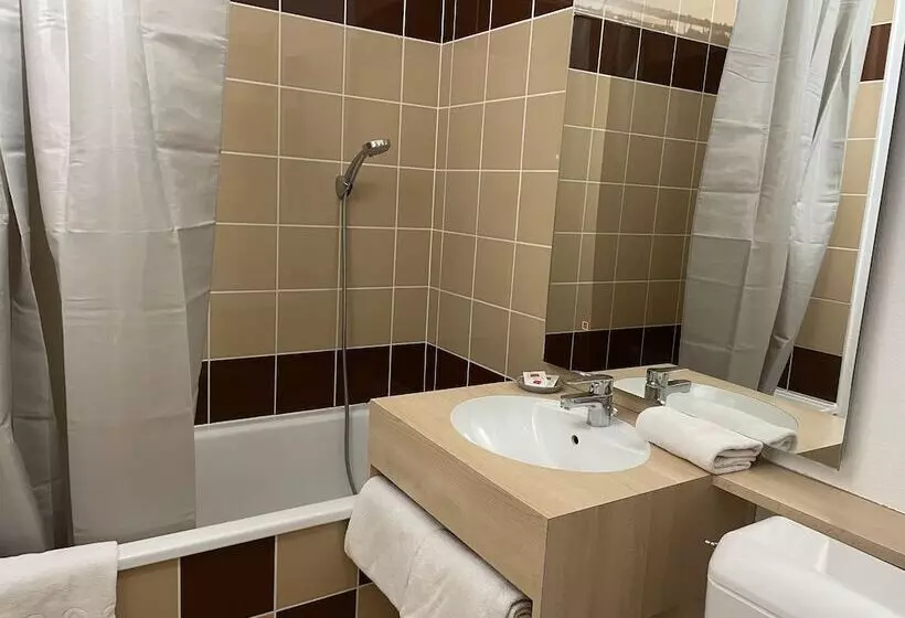 Отель Acadie Saint Victor   Hôtel Restaurant   Face Mer   Chatelaillon Plage