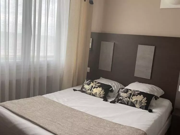 Отель Acadie Saint Victor   Hôtel Restaurant   Face Mer   Chatelaillon Plage