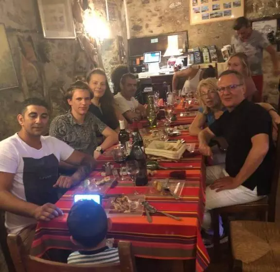 호텔 Auberge De Cucugnan