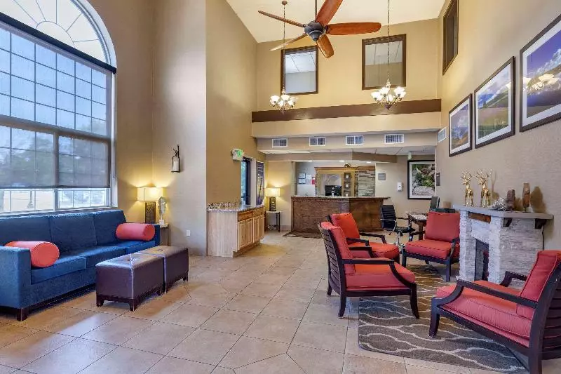 Отель Comfort Inn Denver West Arvada Station