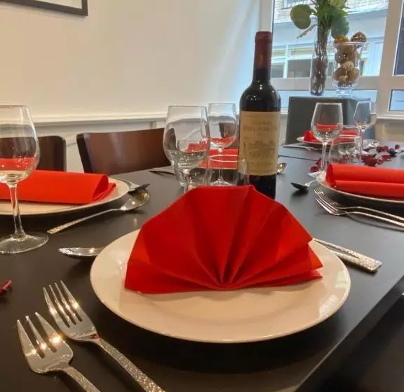 Hotel Hôtel Au Grand Duquesne