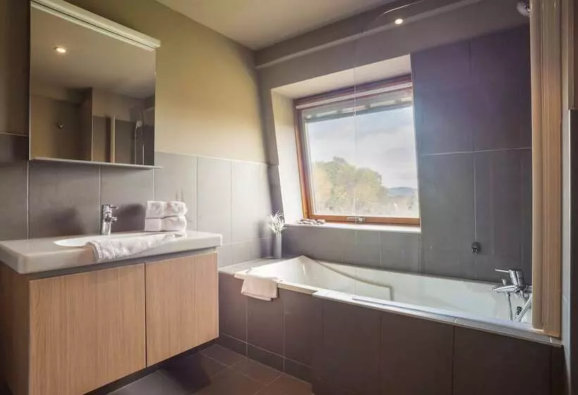 ホテル Logis Hôtel Restaurant La Rochette