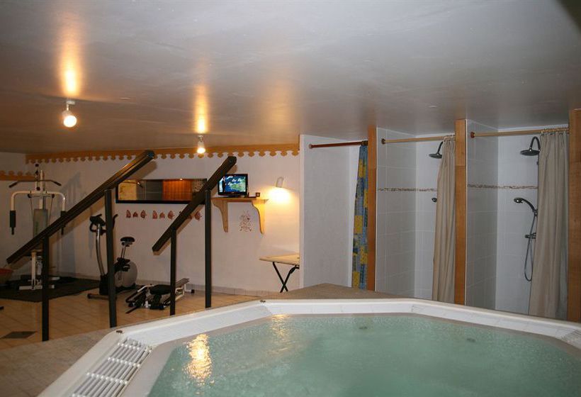 Отель Hôtel Le Télécabine