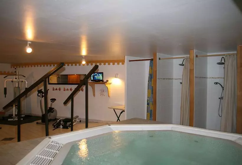 ホテル Hôtel Le Télécabine