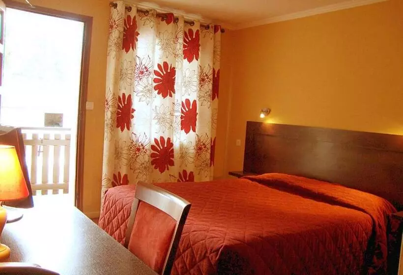 בית מלון כפרי Logis Des Trois Maures