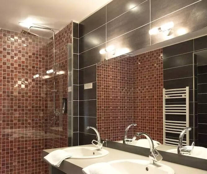 فندق Logis Hôtel Etchemaïté