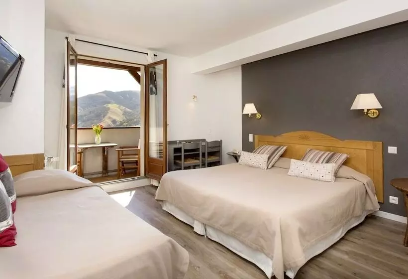 فندق Logis Hôtel Etchemaïté