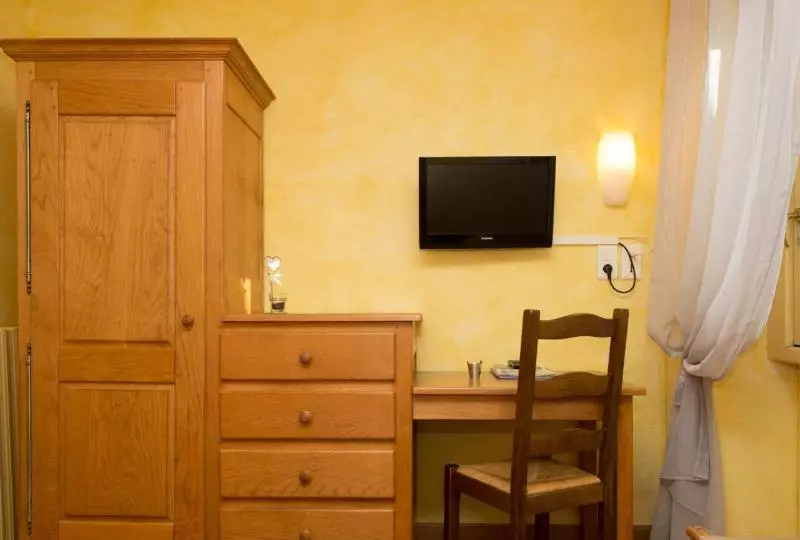 فندق Logis Hôtel Etchemaïté