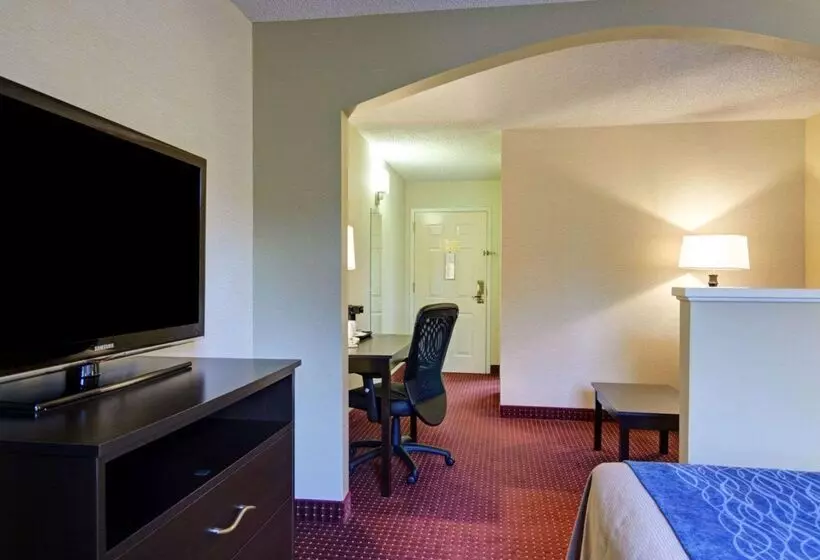ホテル Quality Inn & Suites Little Rock West