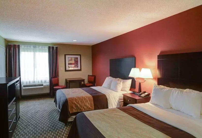 ホテル Quality Inn & Suites Pine Bluff