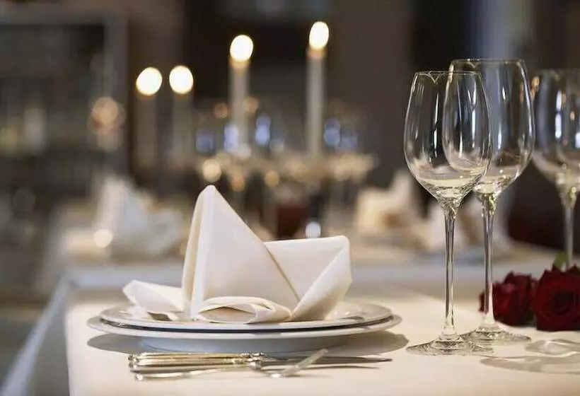 ホテル Aux Touristes Hôtel Restaurant