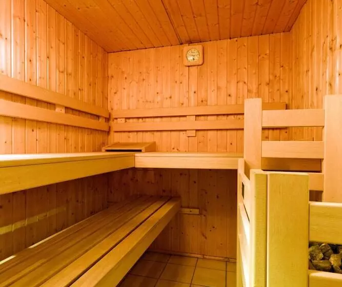 ホテル Aux Touristes Hôtel Restaurant