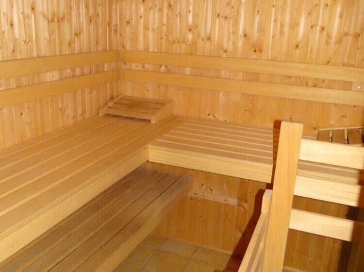 Отель Aux Touristes Hôtel Restaurant