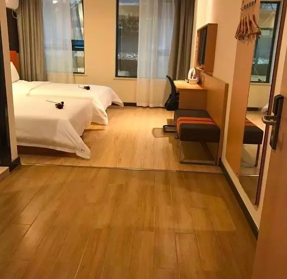 هتل 7 Days Premium Chongqing Jiangbei International Airport Branch