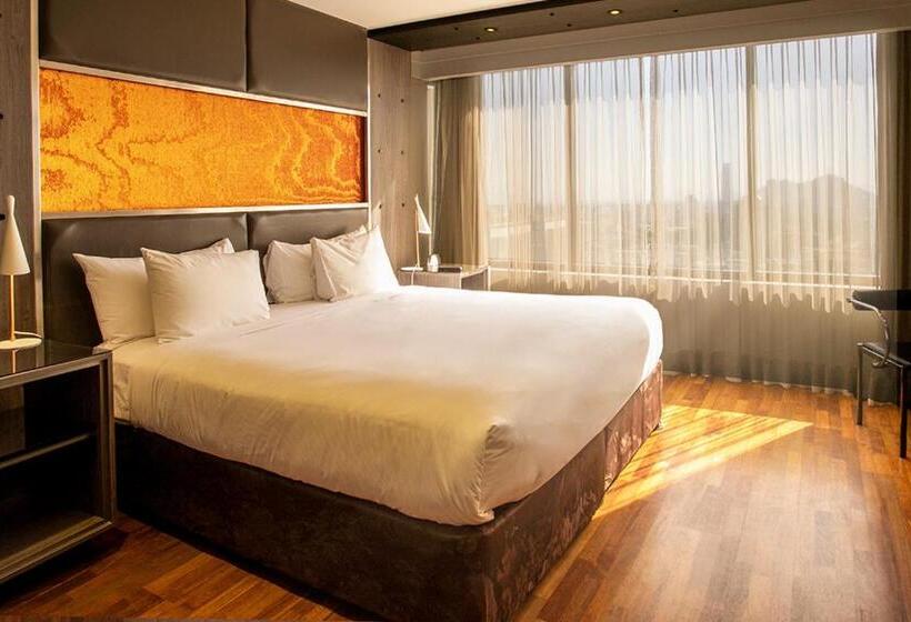 Boulevard Suites Ferrat