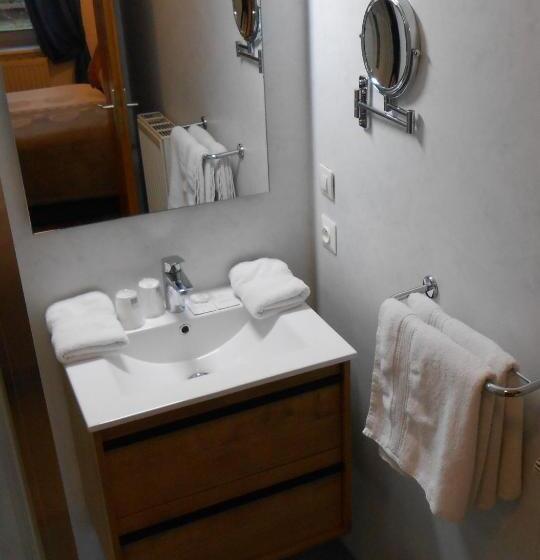 هتل Au Fief Du Château