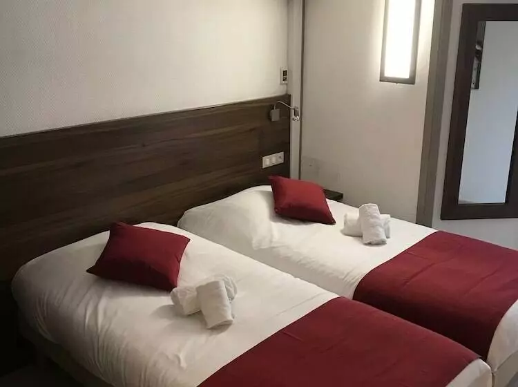 Brit Hotel Plaisance A9/a61