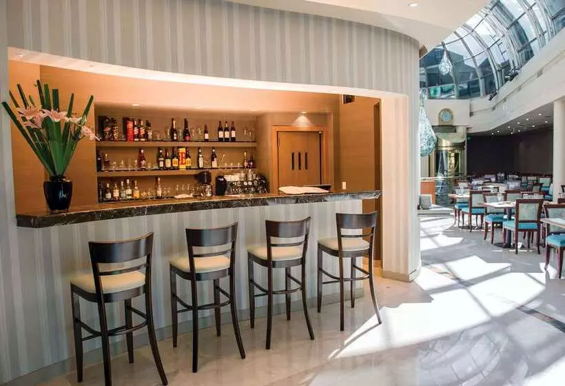 هتل Howard Johnson Plaza By Wyndham Buenos Aires Florida Street