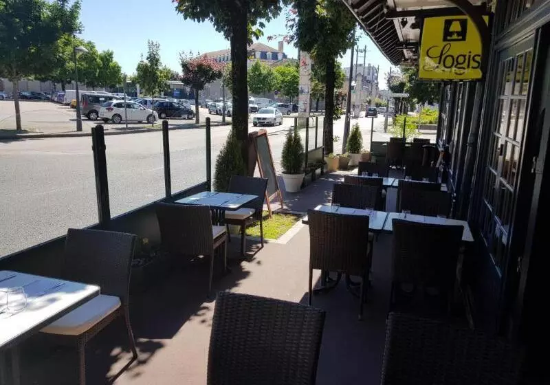 هتل Hôtel Bistrot Le Marceau