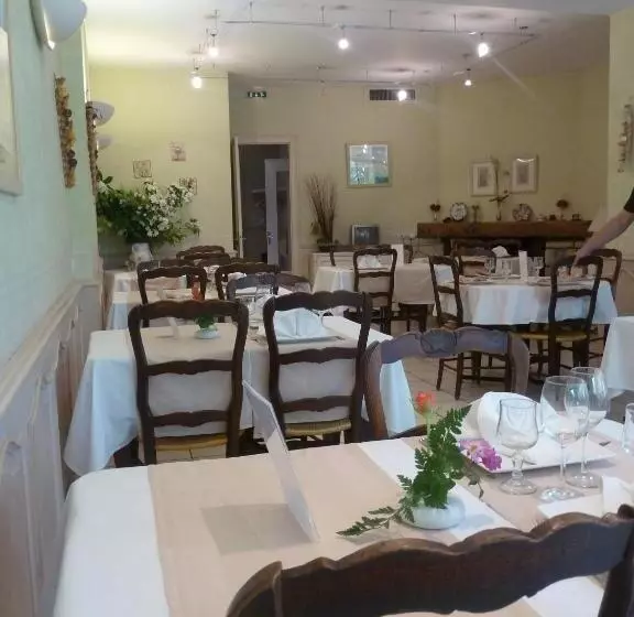 Отель Hôtel De France