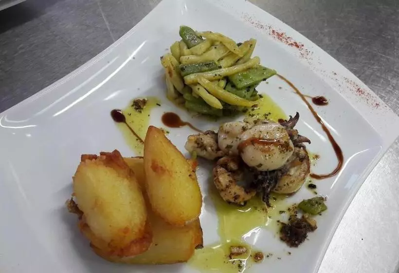 Logis Hotels   Hôtel Le Boulevard