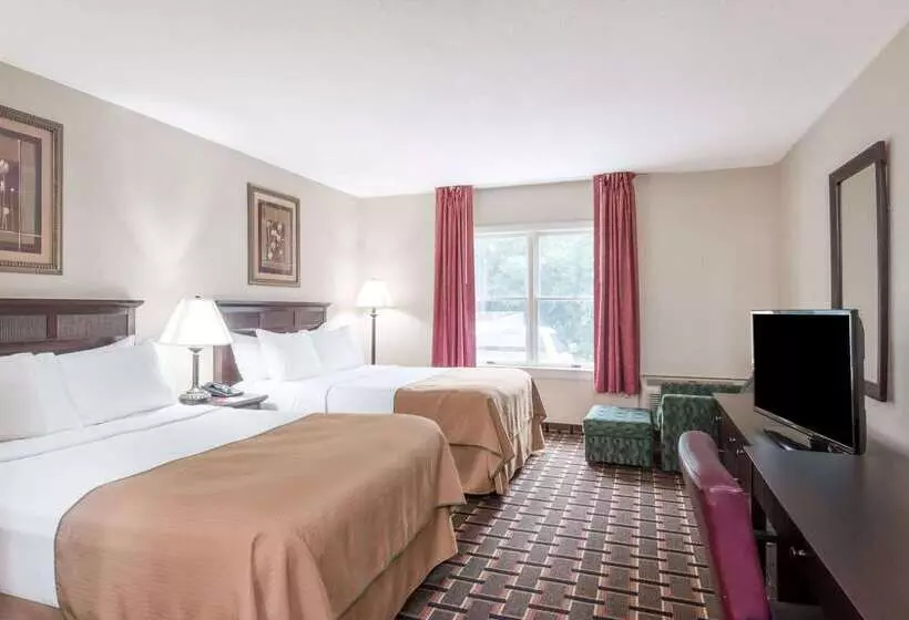 هتل Ramada By Wyndham Groton Mystic