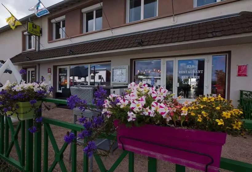 Logis Hôtel Centrotel Et Spa Bulles D Allier