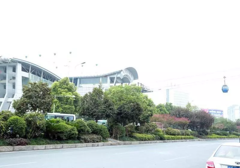 ホテル 7 Days  Zhangjiajie Tianmenshan Ropeway Station Branch