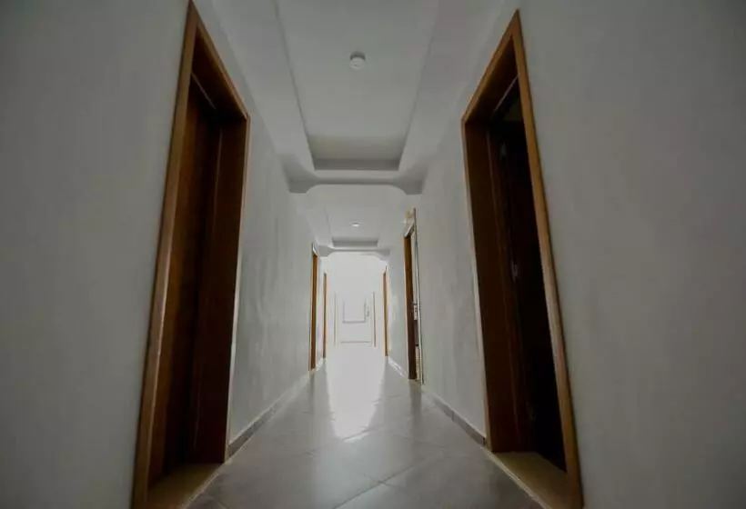 Hotelli Le Pavillon D'or